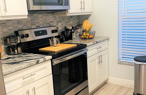 Riverview House | New* Private Home 3/3 in Riverview