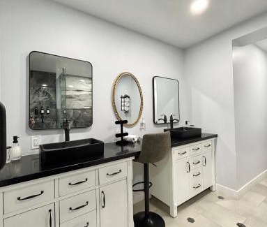 Phoenix House | NEW! Private Lux Home Near Airport, Affordable AZ