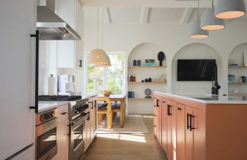 Key West House | NEW Private Pool & Docking - Floralee House