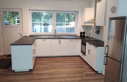 Odenthal Apartment | New, quiet 90 m² basement 2-room apartment near Cologne with terrace
