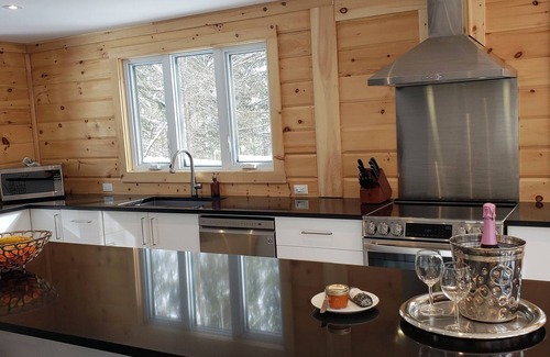 Lac-Superieur Cottage | New, quiet, light-filled luxury on 8 acres in Mont- Tremblant