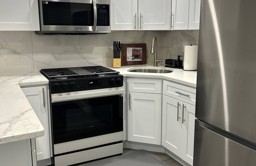Seaside Heights Condo | New re-Model New 2-bdroom Beach Block NorthEnd, King bed