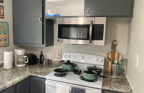 Springfield House | New remodel three bedroom house in pleasant Springfield