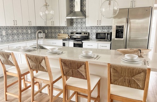 Tempe House | NEW remodel w pool - close to ASU/Scottsdale/Spring training