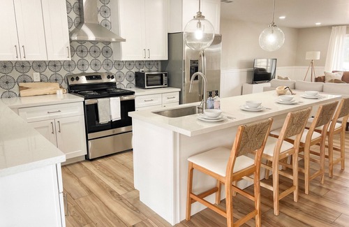 Tempe House | NEW remodel w pool - close to ASU/Scottsdale/Spring training