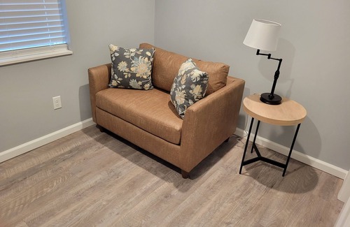 Quincy Apartment | New remodeled apartment Perfect for the business trip or in town for family.