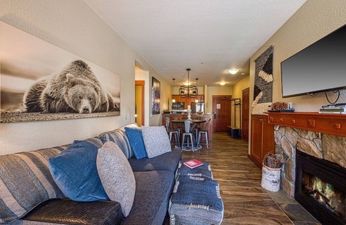 Olympic Valley Condo | New Remodeled Squaw Valley Condo with Great View