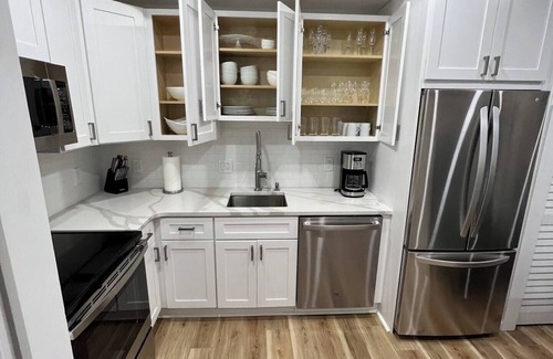 Park View House | NEW Renovated Beautiful APT~0.6 Miles Walk to Columbia Height Metro & Shops