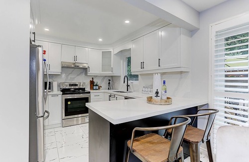 Steeles House | NEW RENOVATION WOODS VIEW 2 MINS TO PACIFICMALL