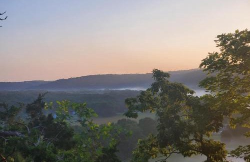 Cotter Other | NEW Romantic CLIFF GLAMPING w Vista Views of WHITE RIVER, Minutes to fishing and hikes!
