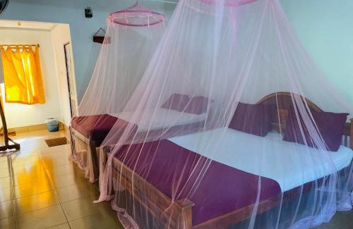 Pasikuda House | New Roy Guest House