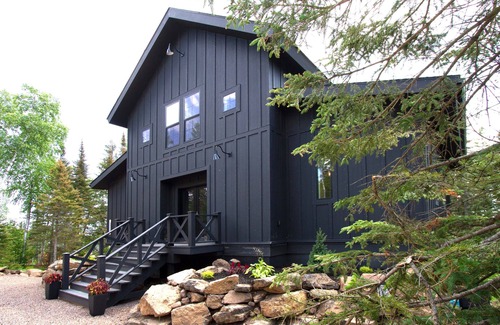 Lutsen Cabin | NEW Rustic Modern Cabin at Lutsen Mountains