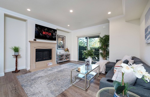 Pasadena Apartment | New, Safe 1494 SF 2B 2B Pasadena Condo