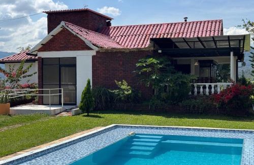 Moniquira House | New San Nicolas