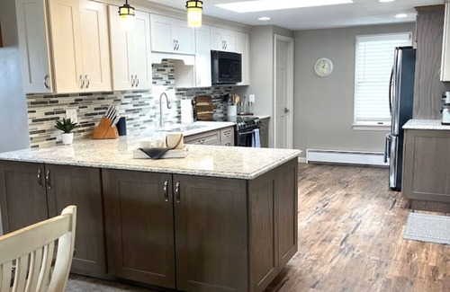Pulaski House | NEW Sandy Pond Lake House - Sleeps 8!
