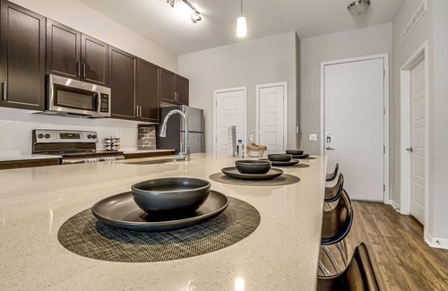 Desert View Village Condo | New ★ Scottsdale Upscale Living ★ Shops ★ Dining ★