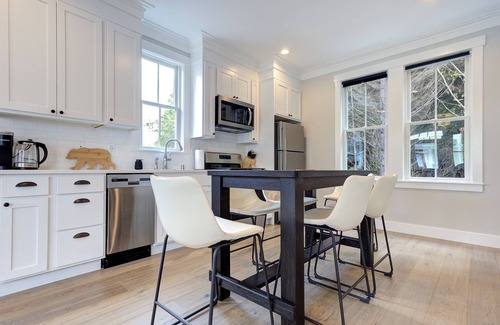 Seabrook House | New* Seabrook's Northwest Cabin, your launching point for vacation goals!