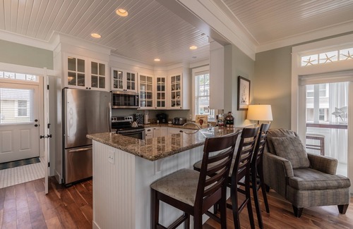 Seabrook House | *New* Seabrook's Treasure Chest: Dog Friendly!
