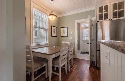 Seabrook House | *New* Seabrook's Treasure Chest: Dog Friendly!