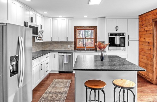 Kunkletown House | NEW! Secluded Forest Cabin Retreat with Pool & Hot Tub