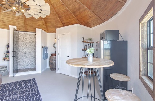Bell County House | NEW! Silo Inn - Spice Studio Bungalow - Pets Allowed