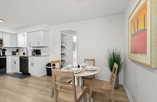 Royal Oak Apartment | New! Spacious 1BR Flat in the Heart of Royal Oak