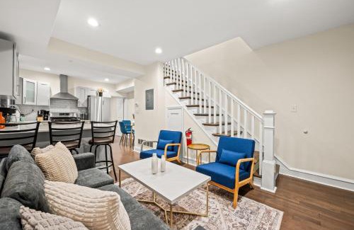 Southwark Apartment | New! Spacious 3-Bedroom Apt in the Heart of Philly