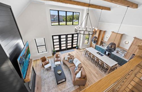 Clarkson House | NEW Spacious Clarkson Getaway w Games & Yard
