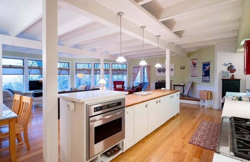 West Olive House | New! Spacious Cottage w/Stunning Lake Michigan Views