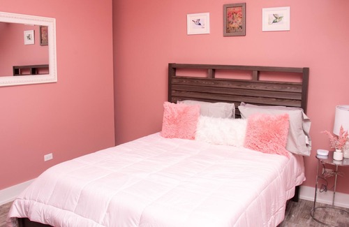 Wicker Park Condo | New|Spacious|Relaxing|Boho|3bedroomcondo