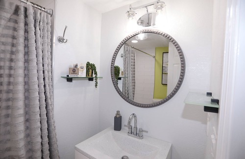 St. Petersburg - Clearwater House | NEW! Sparkling gorgeous home W/Entertainment room