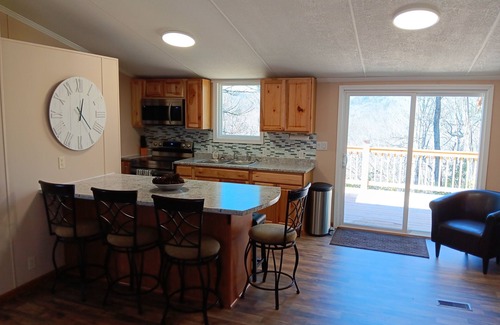 Rosman House | NEW! Spectacular mountain views, waterfalls, hike, bike, kayak at your doorstep!