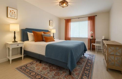 New Port Richey House | NEW Steps to Downtown - 7 Mins to Beach & Free Parking