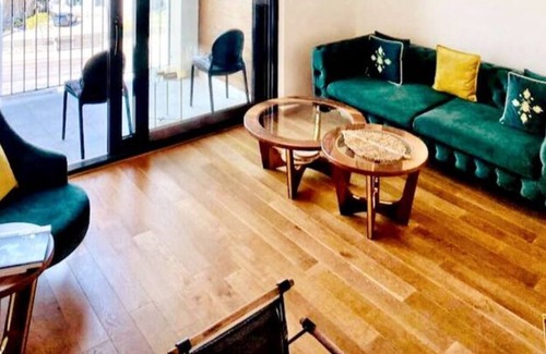 Tomicici Apartment | NEW! Stylish 2 bedroom condo with views of the Bay & Pool