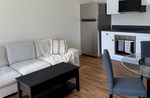 Elizabethtown Apartment | New Stylish Apartment with New Furnishings in Renovated Building! #302