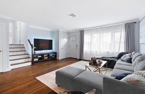 Cove - East Side - Shippan House | New Stylish Beach Home near Stamford Downtown/Cove Beach/40 min to NYC