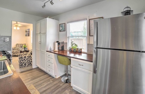 Miller Beach House | NEW! Sunny Gary Gem: Walk to Lake Michigan Beaches