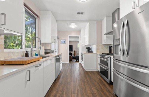 New Suburb Beautiful House | NEW Sunset Serenity - South Tampa Home With Pool