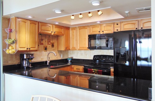 Indian Rocks Beach Condo | New Tastefully Remodeled Direct Gulf Front 1BR/BA Paradise - Very Clean
