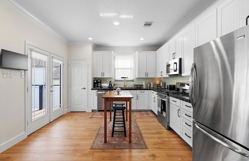 Clear Lake Shores House | NEW! The Kipp House! Luxury home walking distance to Boardwalk!