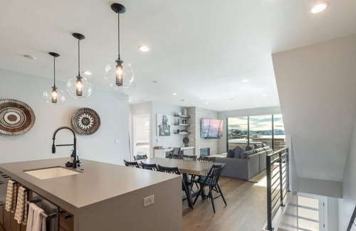 Hideout House | New to Market! Stunning Mountain Contemporary, Ski Slope Views, Close to Historic Main Street!