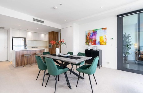 City East Apartment | New to VRBO: Fabulous 2BR/2BA Apartment in the Central District