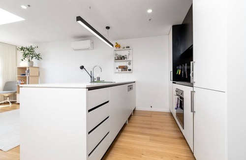 Lyneham Apartment | New to VRBO: Modern City Living - Apt in Vibrant Dickson