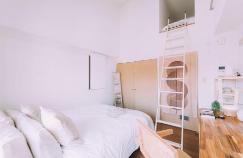 Hakata-ku Apartment | New! Top 7th floor 702 Japandi loft in Prime Location