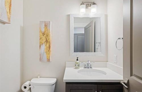 Wenatchee Apartment | New Town House - Heart of Wenatchee