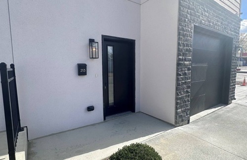 Quincy House | New Townhome in the Gem City!