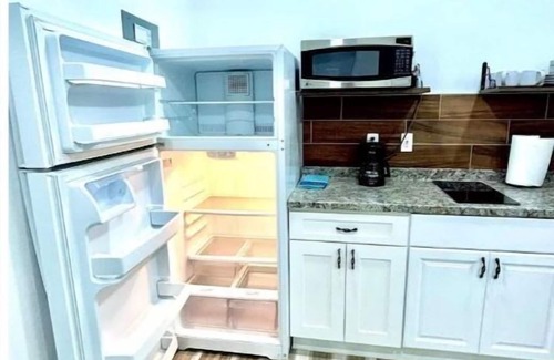 Pinellas Park House | “NEW” Traveler’s Getaway