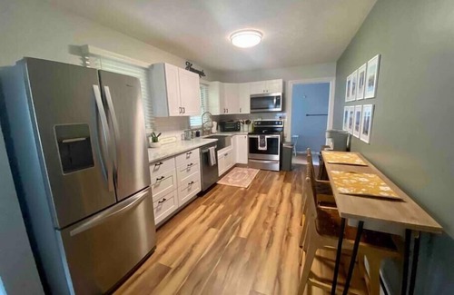 Bowdon Junction House | NEW Travelers Rest | Cute Bungalow Close to I-20