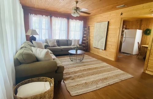 New Ulm Cabin | New Ulm Cozy Cabin in the woods.