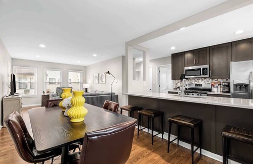 Royal Oak Apartment | *NEW* Updated 2BR Royal Oak apt